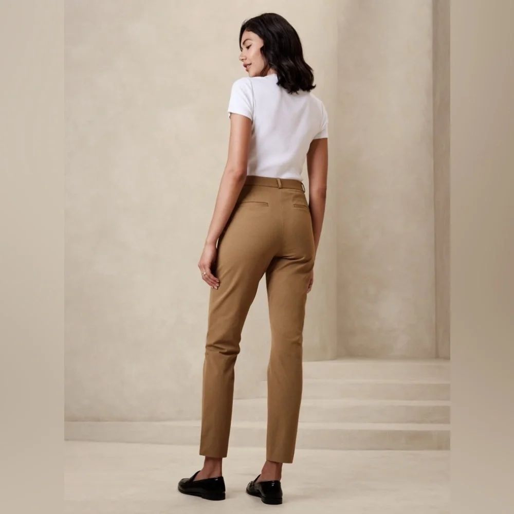 NWT! Banana Republic Black Comfort Stretch High Rise Sloan Pants 💫 - Picture 2 of 2